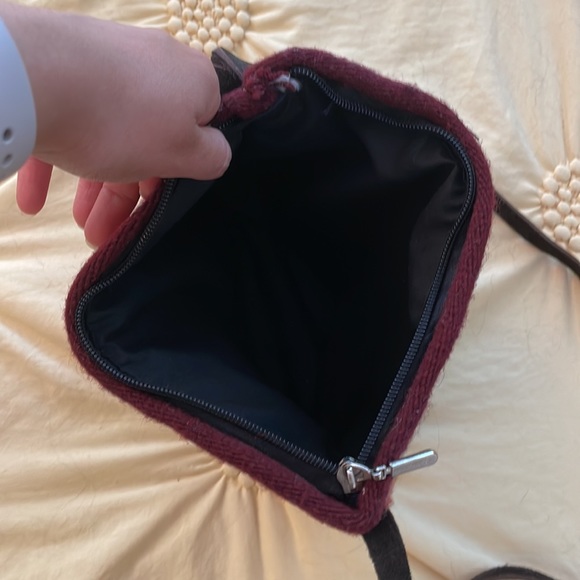 SOLD✨Wool Crossbody and wallet - Picture 5 of 7